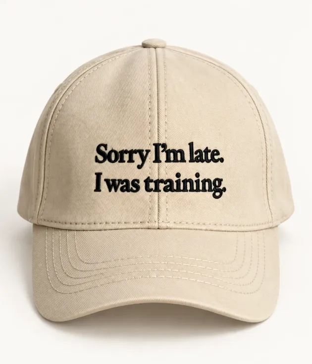 Sorry I’m Late krem şapka – ön görünüm